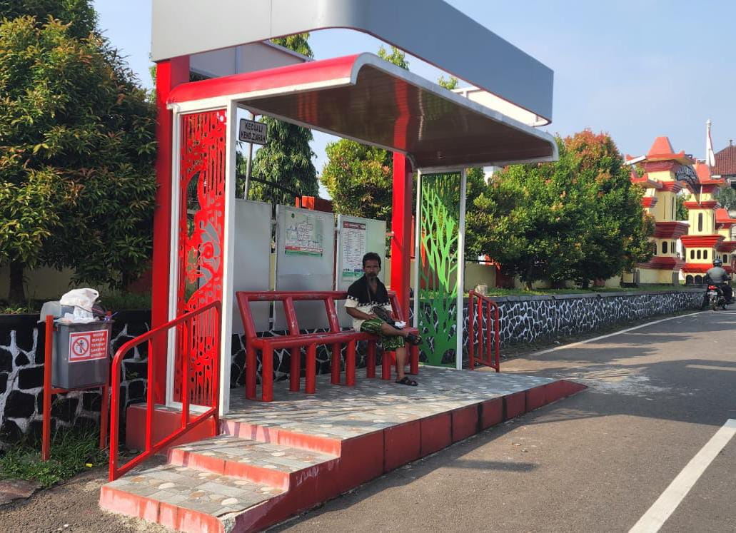 Pembuangan Sampah Liar Didekat Halte Trans Banyumas Masih Saja Terjadi, Kepala DLH: Kami Sangat Menyesalkan
