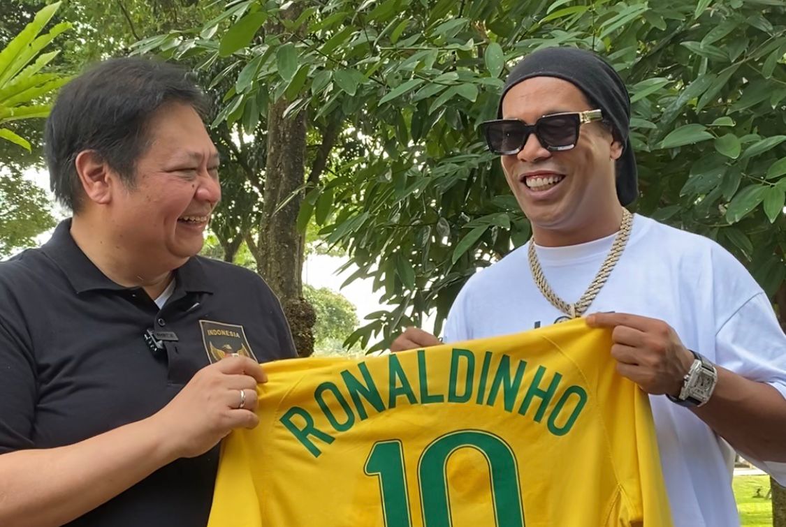 Airlangga Ketemu Ronaldinho: Indonesia Very Good