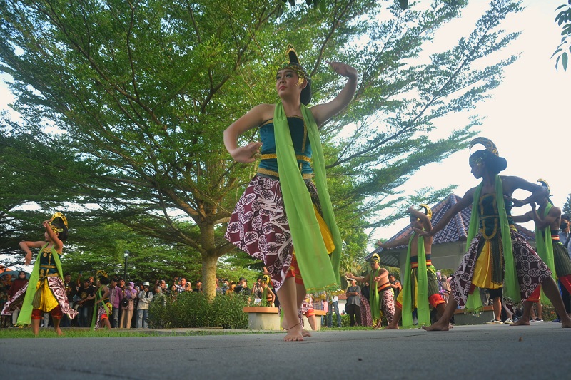 Sendratari Singadipa, Bak 'Mantra' di Kota Lama