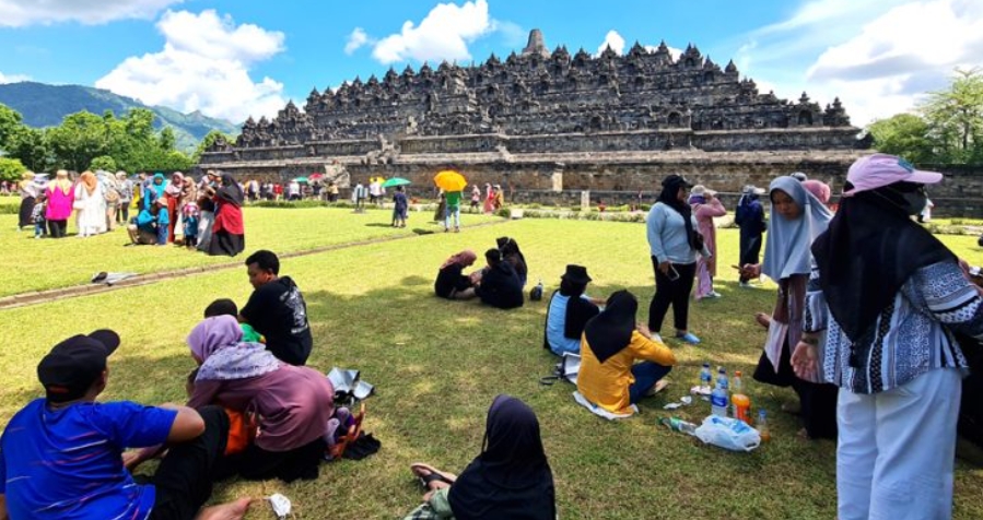 Ungkapan Luhut Soal Rencana Kenaikan Tiket Candi Borobudur, Kepala Puspar UGM: Banyak Pihak Tak Berkenan