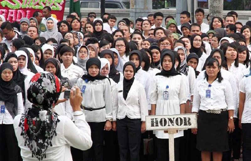 Tenaga Honorer Terancam Jadi Pengangguran
