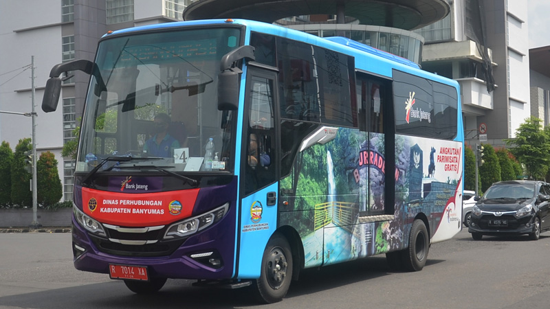 Pesan Bus Wisata Bisa Langsung di Pemberhentian Bus