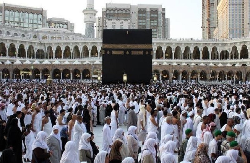 Jemaah Haji Indonesia Menuju Arafah