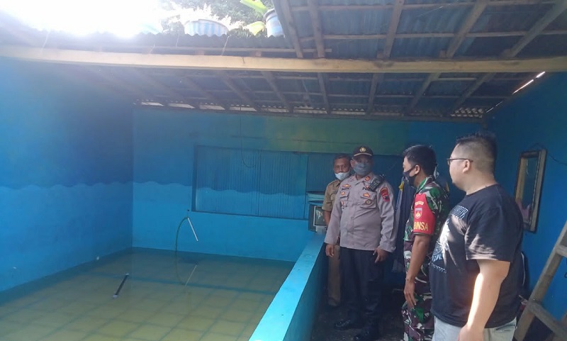 Kakek Meninggal Tersengat Listrik Saat Perbaiki Kabel