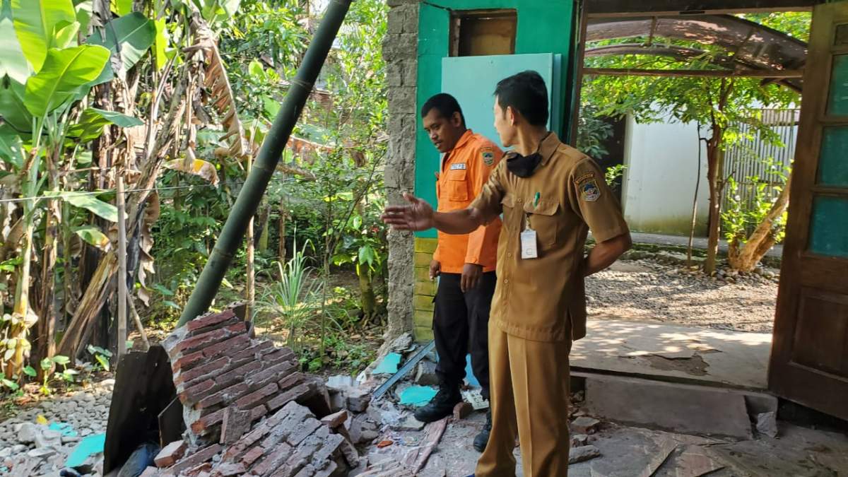 Rumah Ambruk di Desa Kedondong Sokaraja, Ini Kata BPBD setelah Cek Lokasi