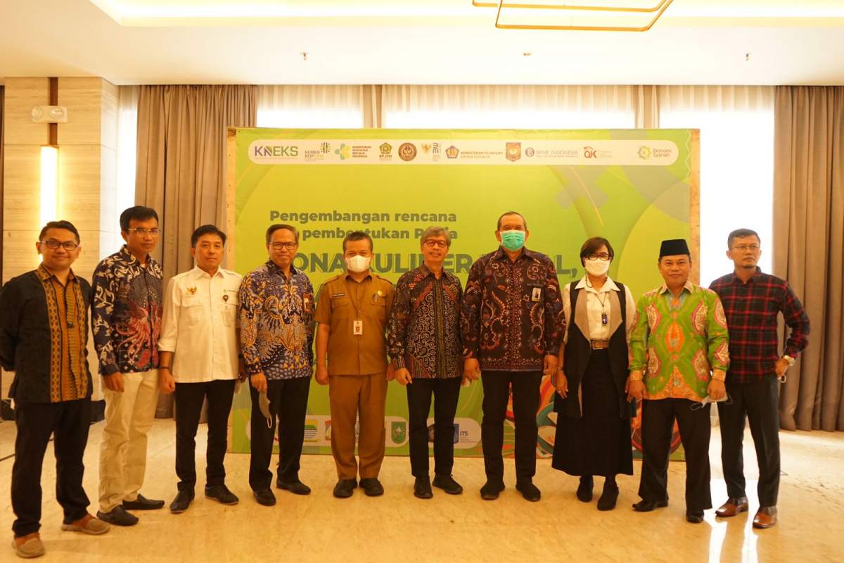 Sinergi KemenKopUKM Luncurkan Zona Kuliner Halal, Aman, dan Sehat