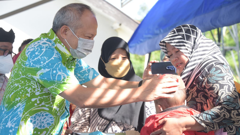 Sekda Jabar Resmikan Cafe PRSBK Binaan UPTD PRSBK Dinsos