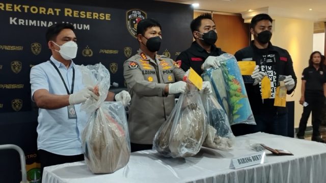 Mahasiswa Bunuh Temannya dan Buang Jasadnya ke Sungai