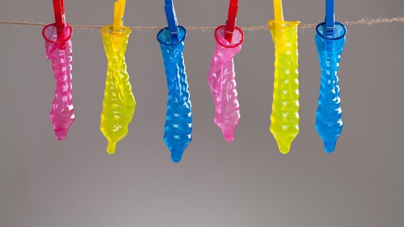 Ketahuan Jual Kondom ke ABG, Minimarket Bisa Kena Denda