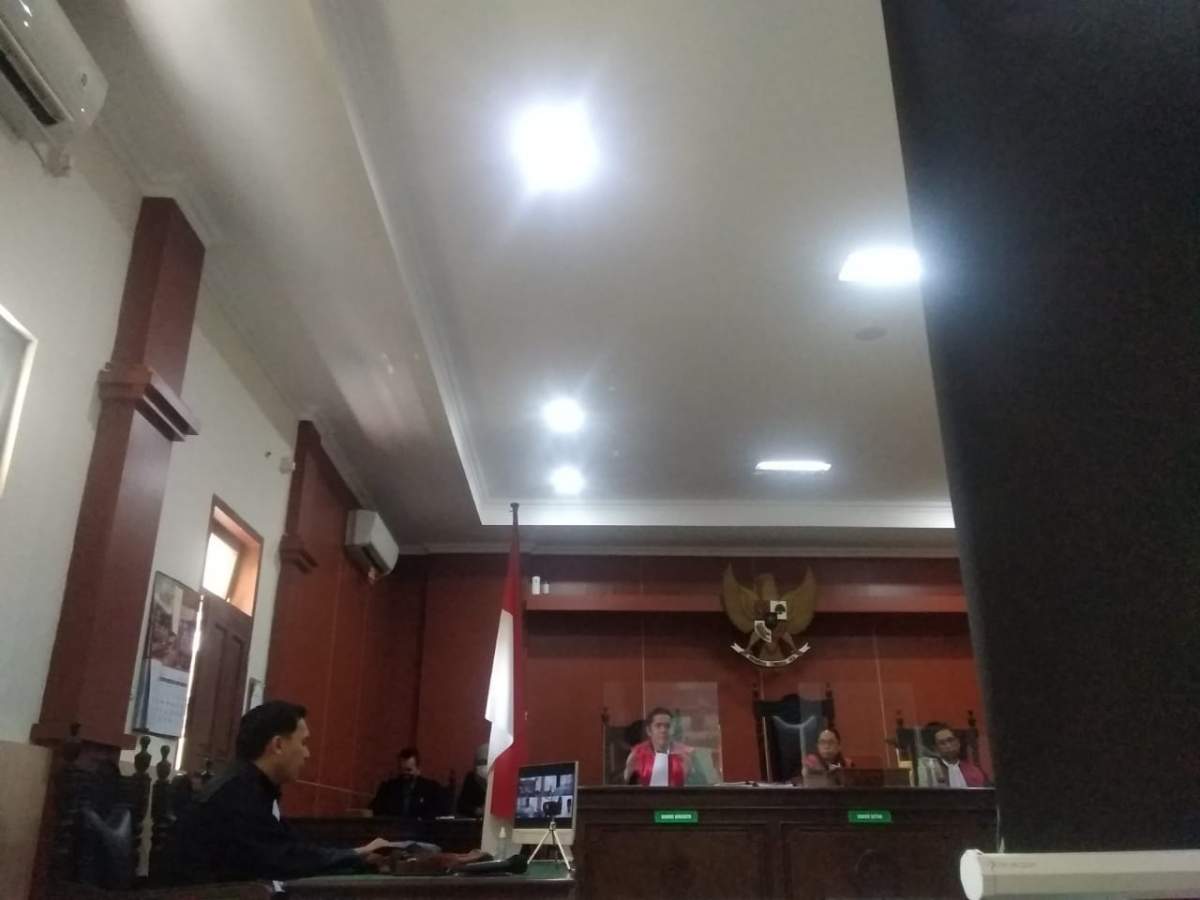 Terdakwa Menangis Tersedu Mohon Keringanan Hukuman dalam Sidang Kasus PSHT dan LSM Sakti di PN Banyumas