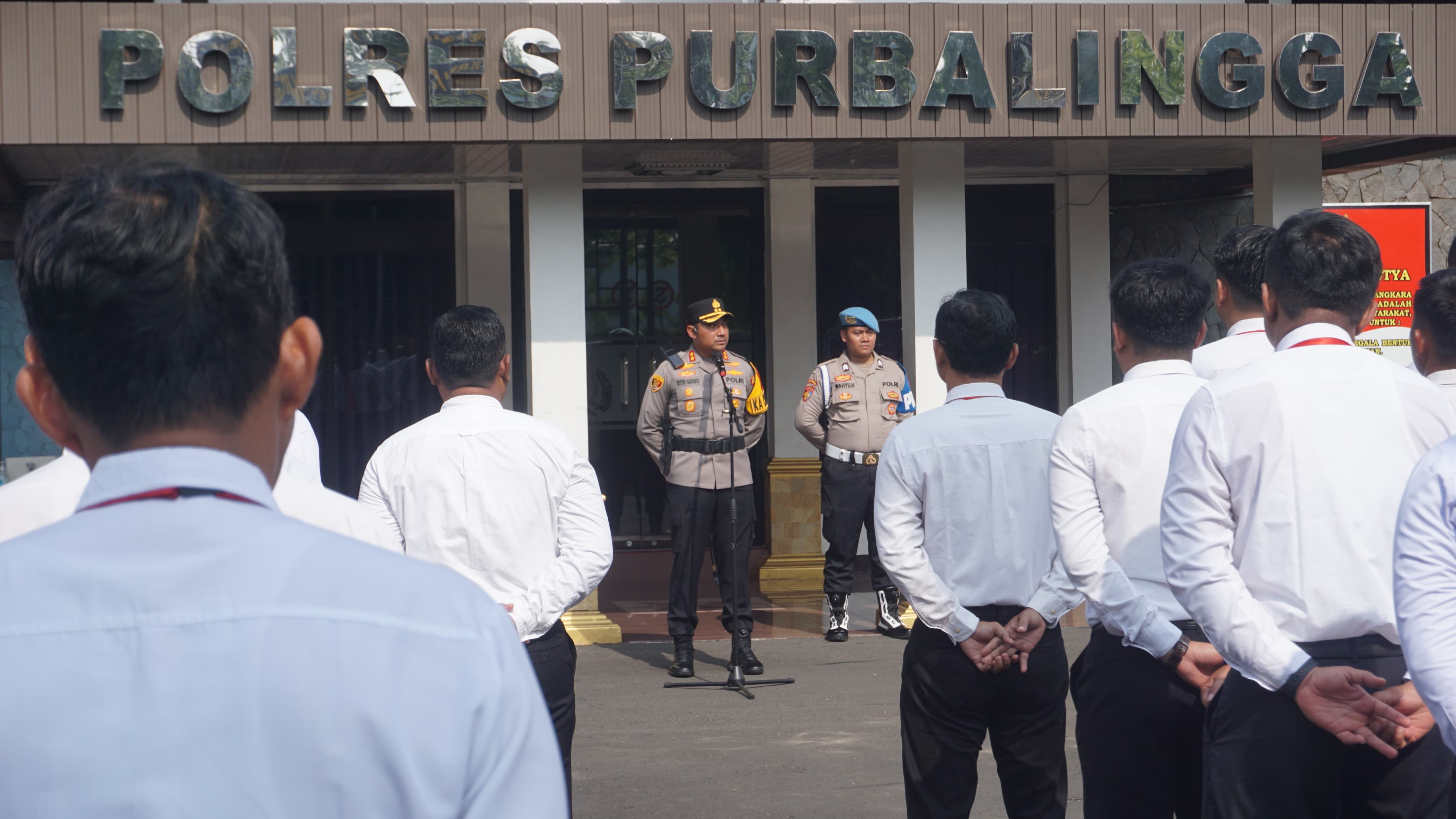 Polres Purbalingga Lakukan Penebalan Personel di KPU dan Bawaslu Jelang Masa Tenang