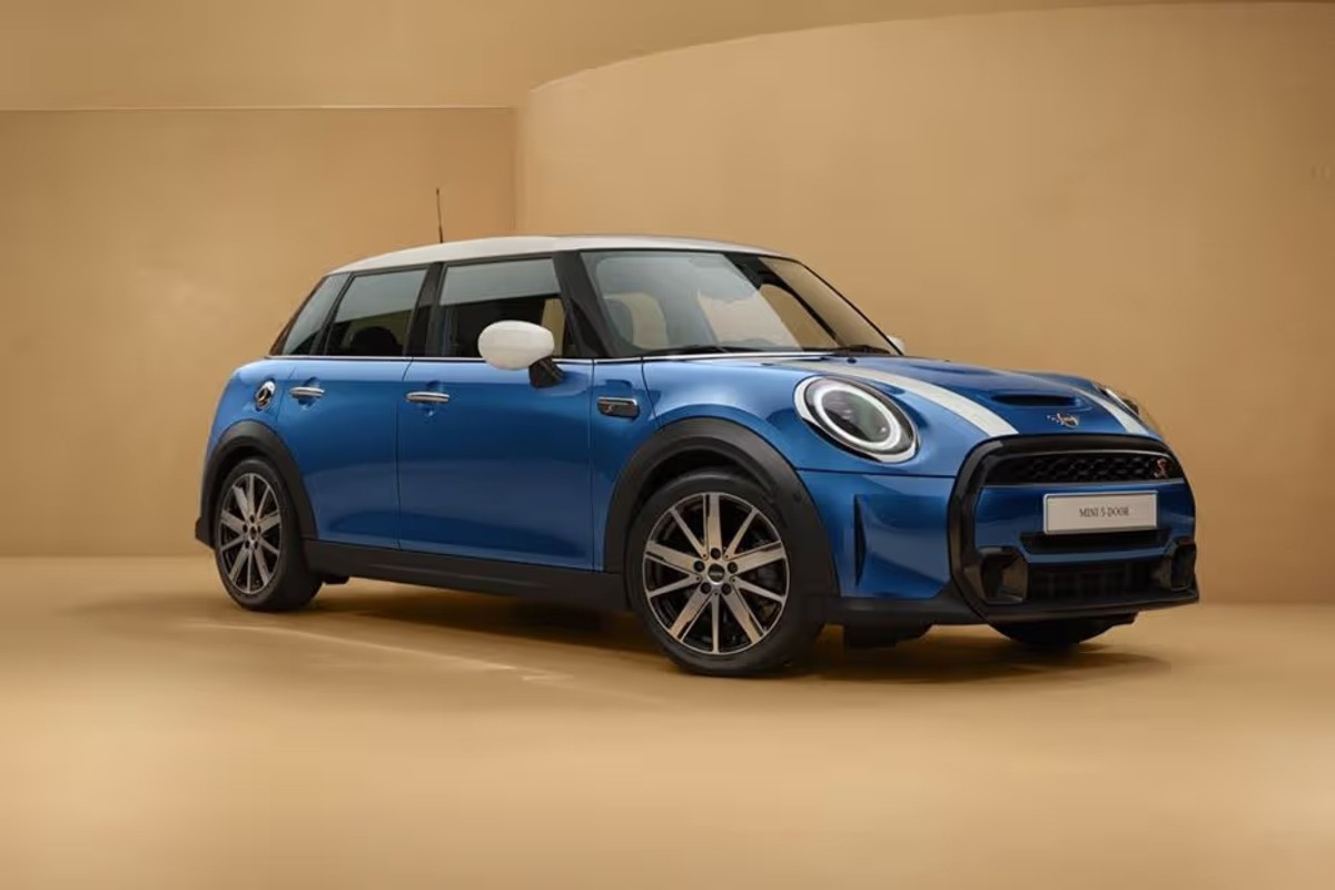 Mini Cooper 5 Door 2025, Mobil Hatchback Premium dengan Karakter Sporty dan Praktis