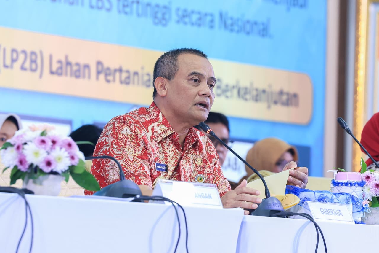 KPK - Gubernur Ahmad Luthfi Bantah Pernyataan Bupati Pekalongan Fadia Arafiq