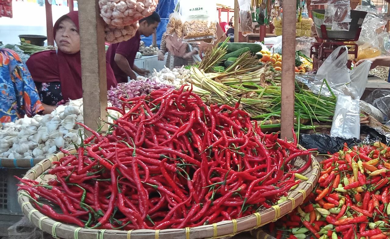 Awal Ramadan, Harga Komoditas Cabai Melejit, Cabai Rawit Merah Tembus Rp 104 Ribu Per Kilogram