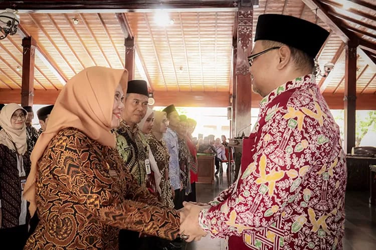 Fajar Nidaul Syarifah, Kasatpol PP Wanita Pertama di Banjarnegara Dilantik
