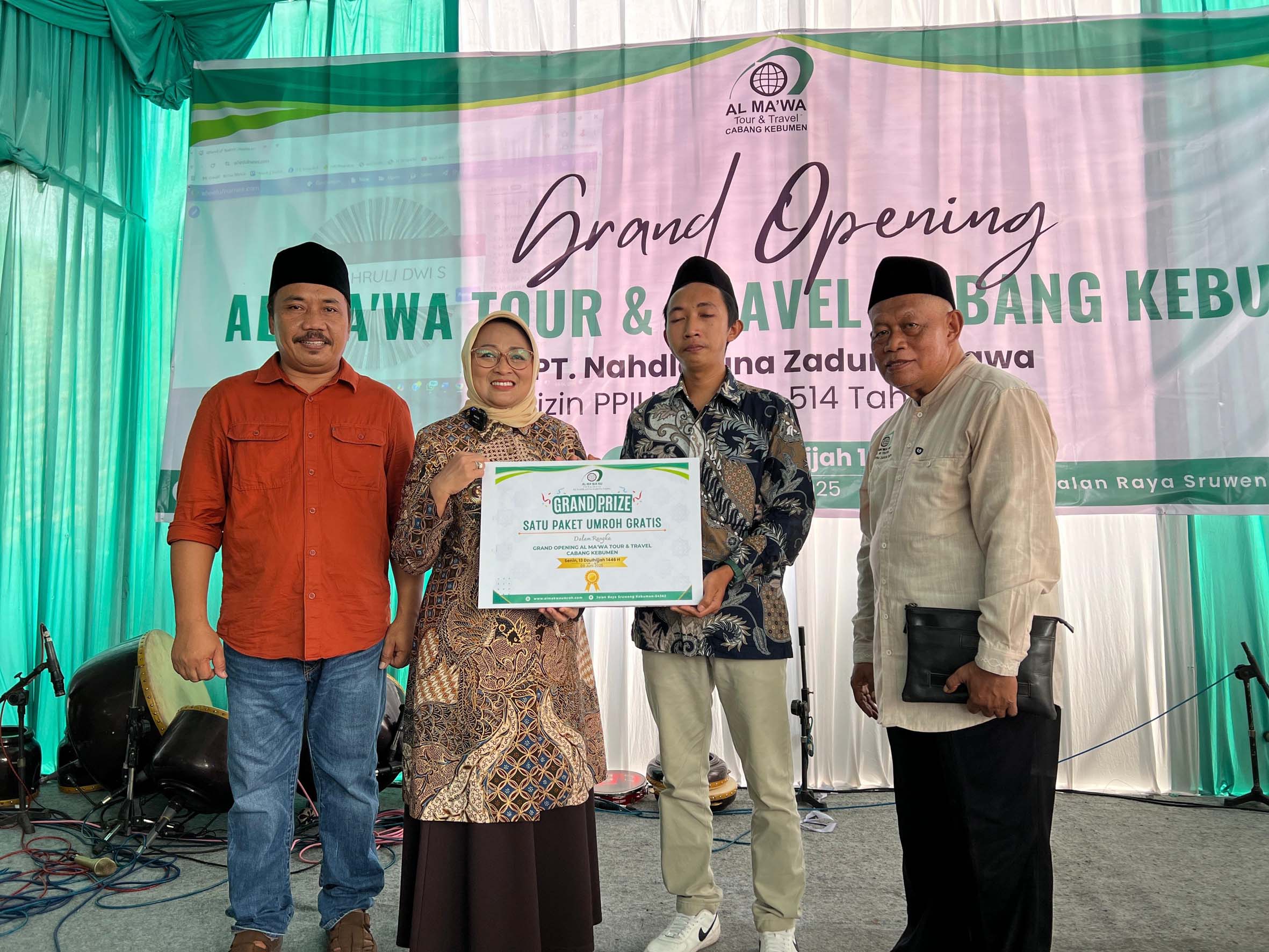 Bupati Kebumen Resmikan Cabang Al Ma’wa Tour & Travel