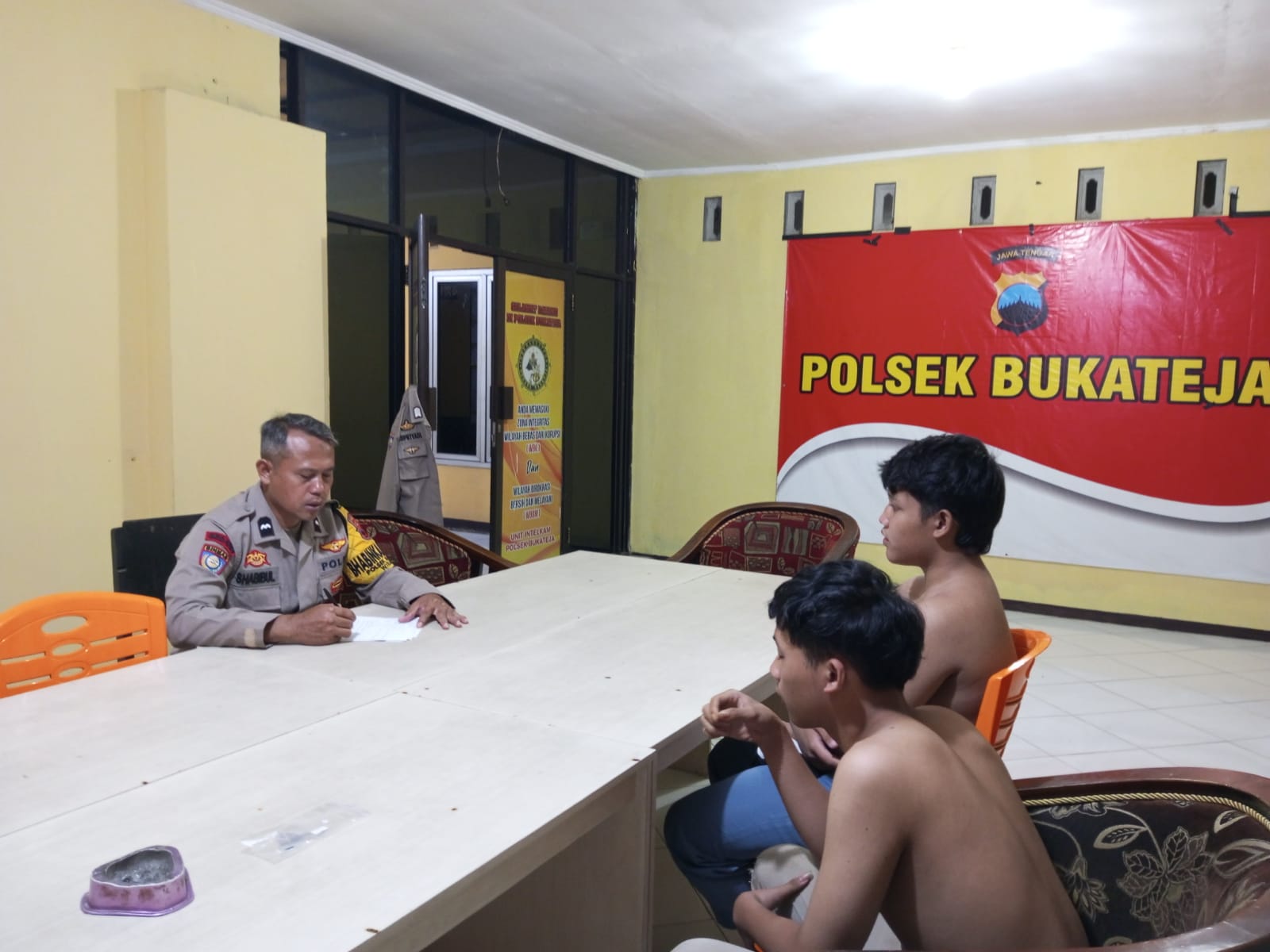 Bikin Resah, Perang Sarung antar Kelompok Pemuda Dibubarkan Warga di Bukateja