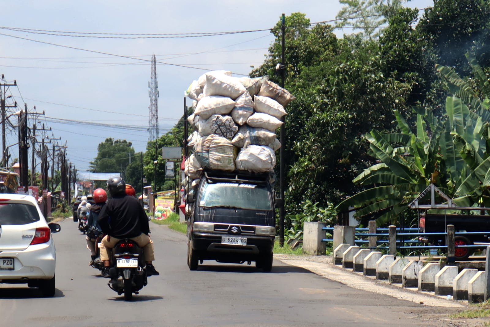 Larangan Truk Odol di Kota Disiasati Jalur Pinggiran
