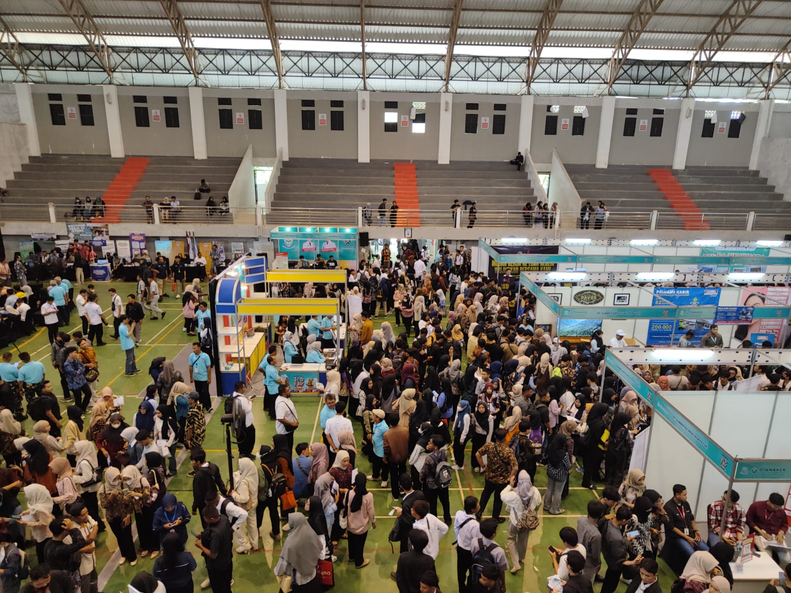 Pencari Kerja Job Fair Purbalingga 2025 Didominasi Pelamar Online