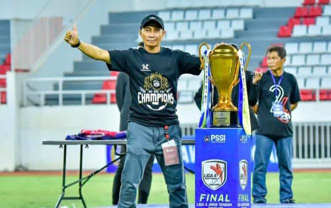 Kisruh Masih Berlanjut, Pelatih Kepala Persibangga Imran Amirullah Pamit