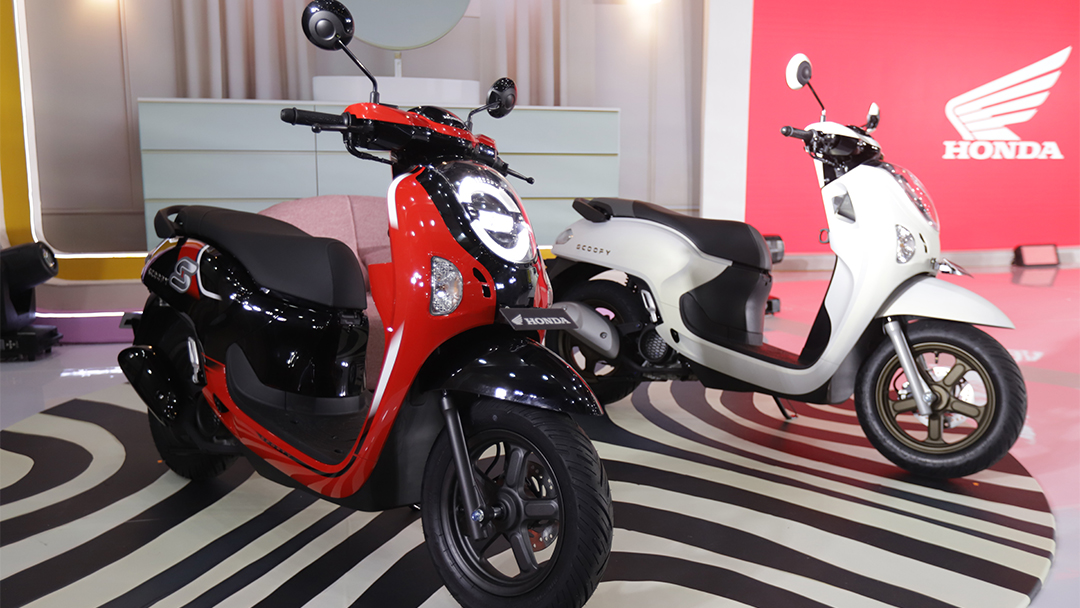 Daftar Harga Terbaru Motor Scoopy 2025: Idaman Cewek-Cewek Tipe Modis