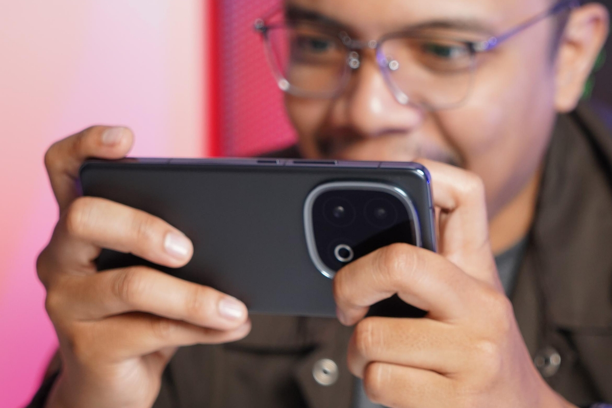 7 HP Terbaik di 2025 dengan Performa Gahar, Cocok Buat Gaming dan Konten