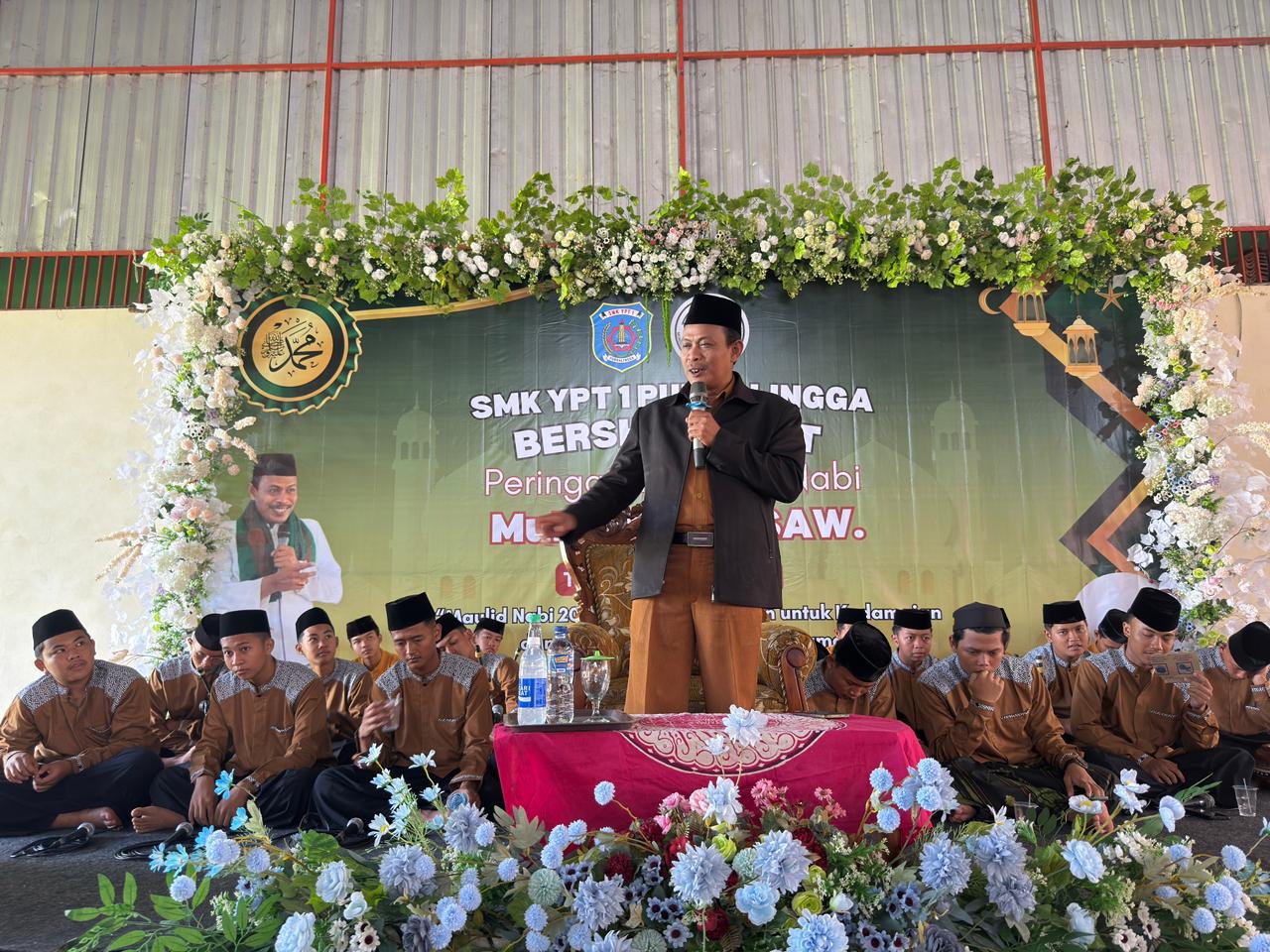Peringati Maulid Nabi, SMK YPT 1 Purbalingga Gelar Sholawatan