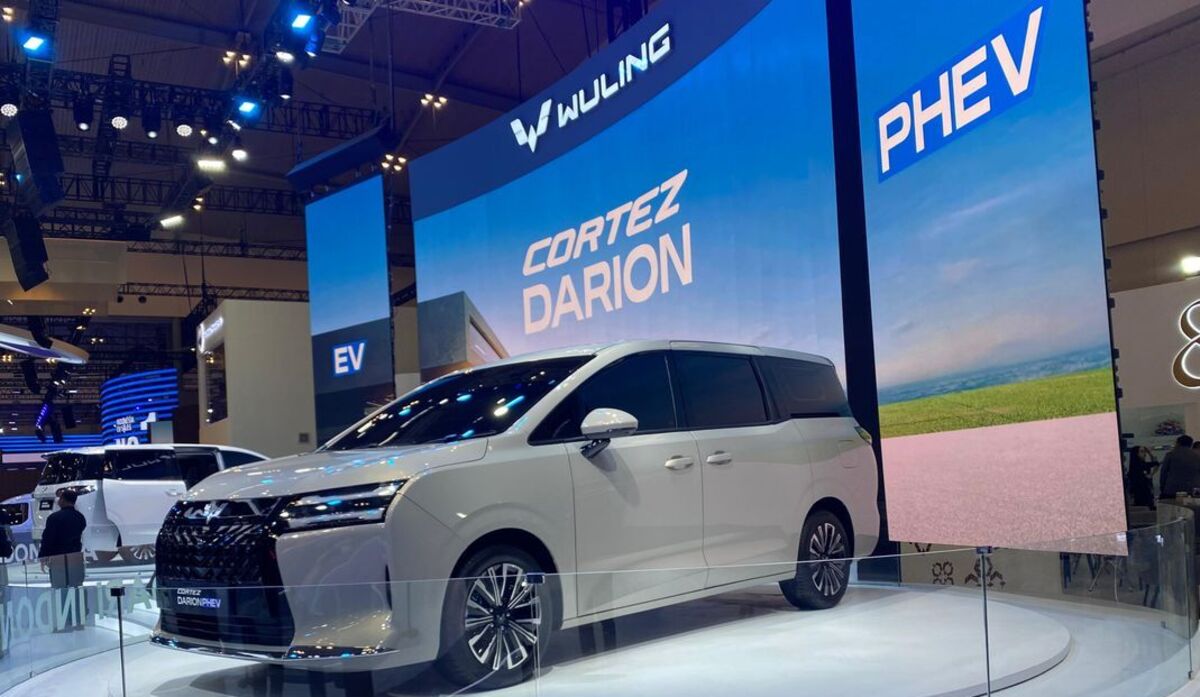 Wuling Cortez Darion PHEV Tampil Menawan di GIIAS 2025, Mobil Masa Depan yang Siap Temani Keluarga Indonesia!