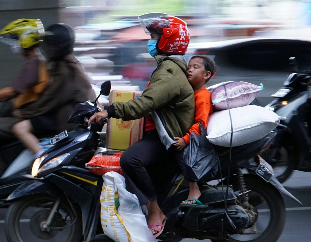 Tips Berkendara Motor Saat Mudik Lebaran Bersama Anak, Gunakan Alat ini Demi Keselamatan