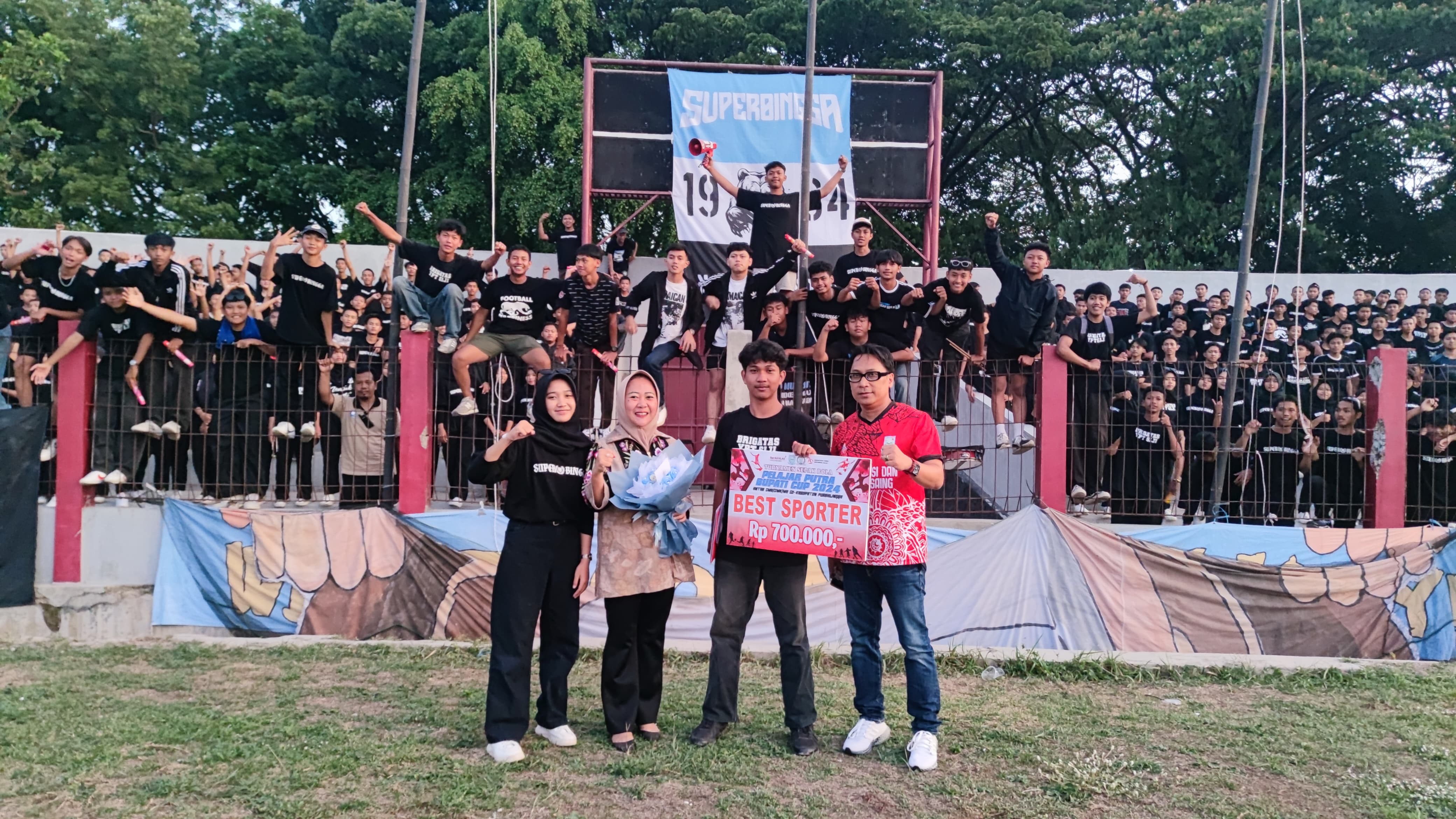 SMK YPT 1 Purbalingga Raih Best Supporter di Bupati Cup 2024