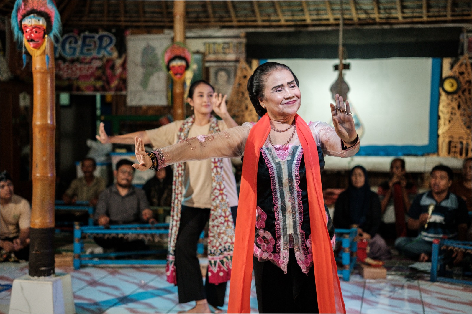 Memoar Lengger Narsih Angkat Ritus Baritan di Panggung Seni