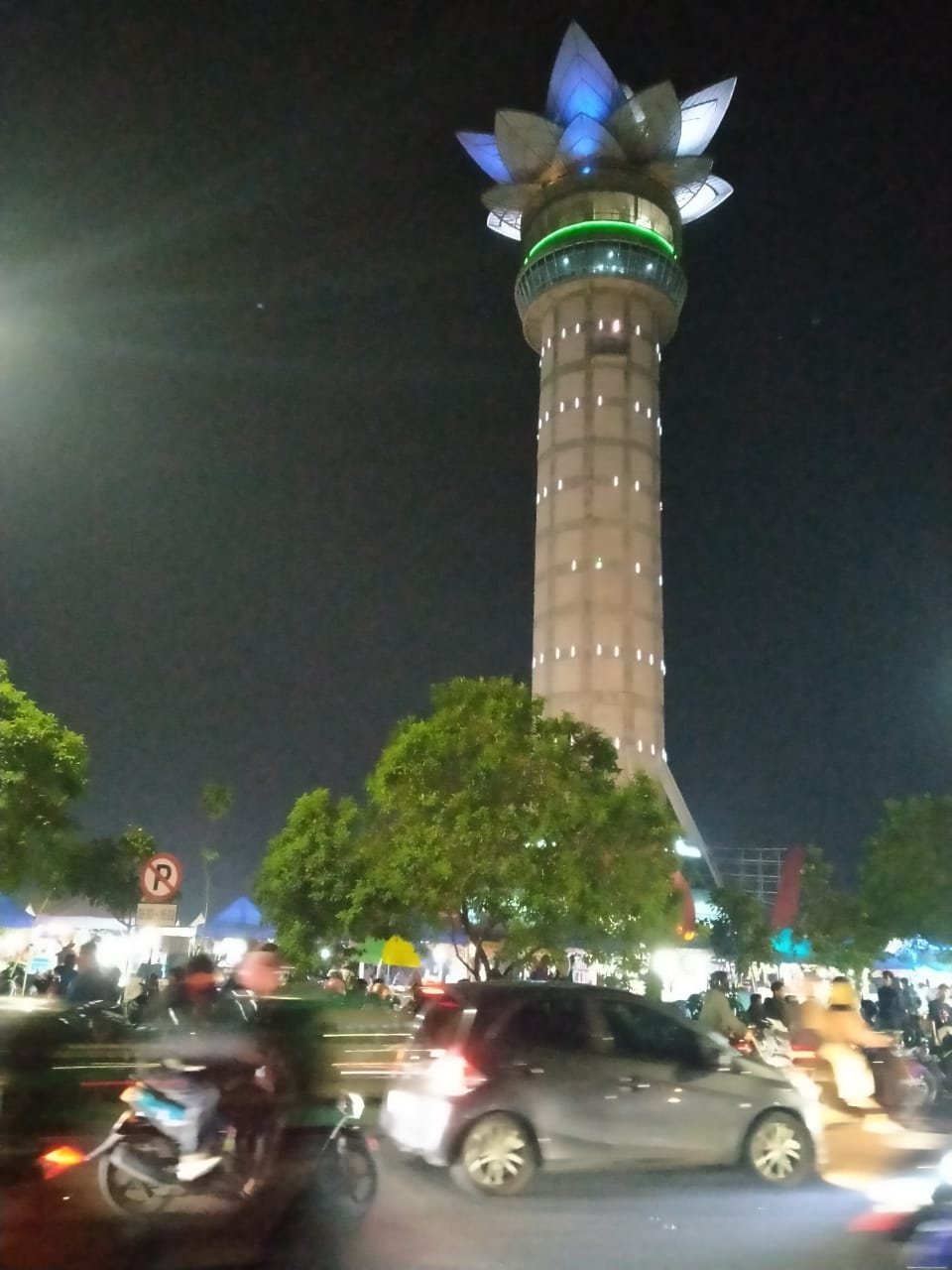 Kembang Api Dilarang, Omset PKL Tetap Moncer