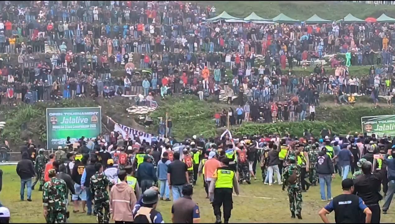 Ricuh di Final ISC Banjarnegara, Polisi dan Suporter Terluka