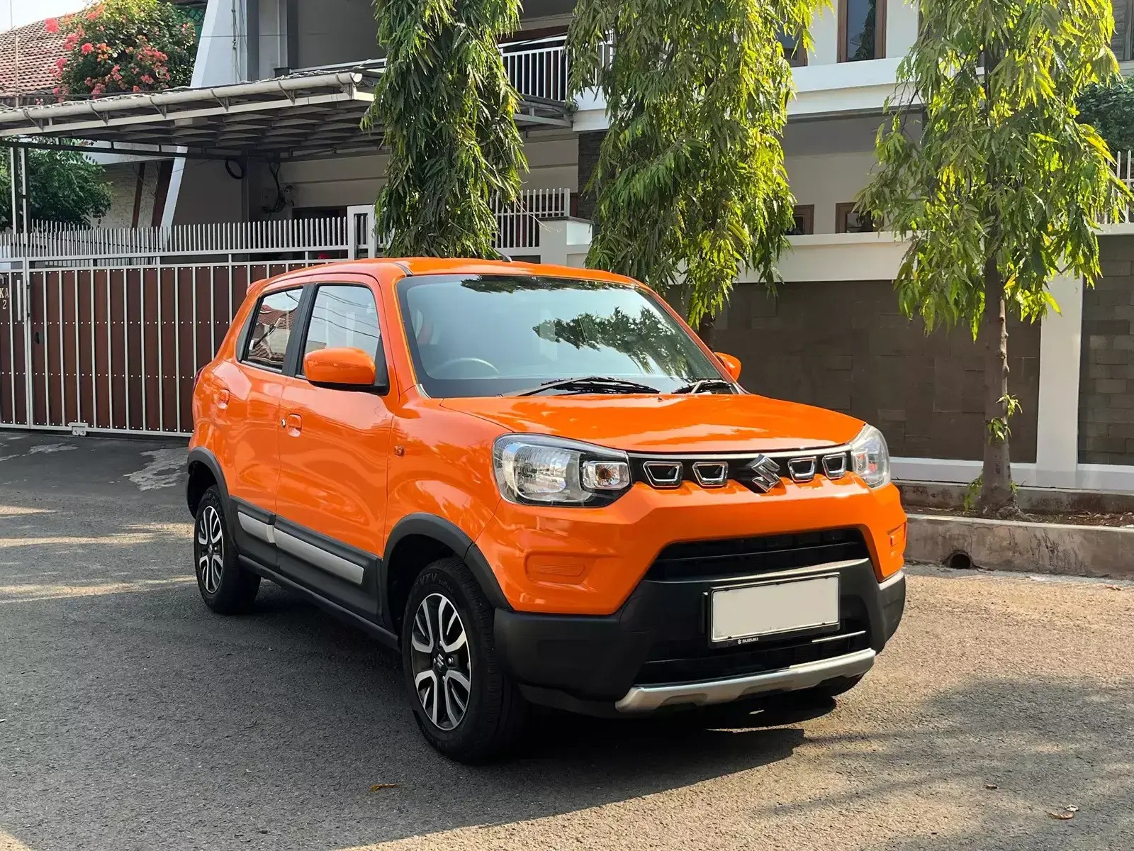 Cari Mobil Irit dan Kompak? Suzuki S-Presso Jawabannya, Harga Ramah di Kantong