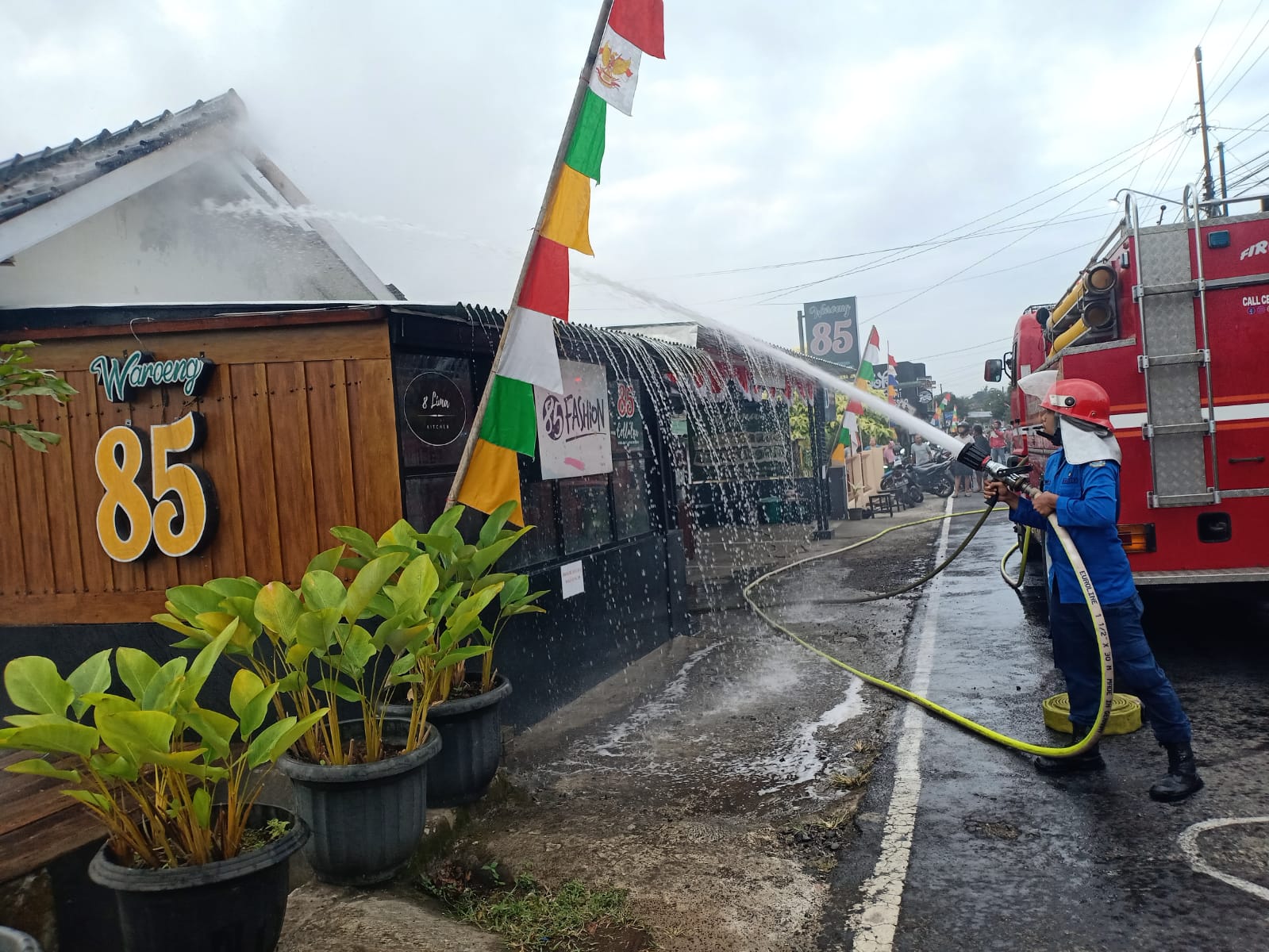 Warung Makan di Jalan Sokajati Bantarsoka Purwokerto Terbakar, Kerugian Capai Rp 50 Juta