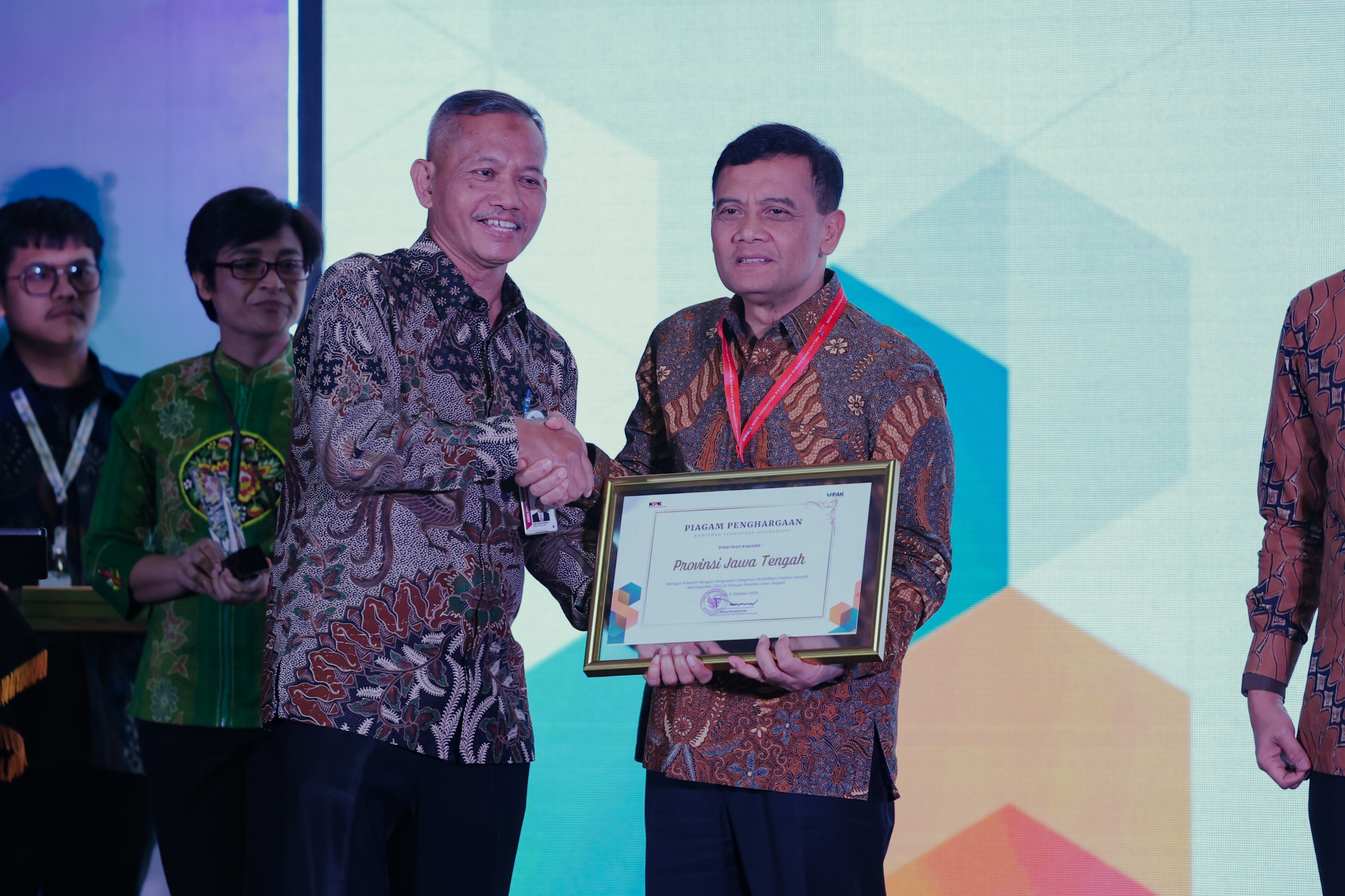 Berkat Program Sekolah Berintegritas, Pemprov Jateng Raih Penghargaan dari KPK