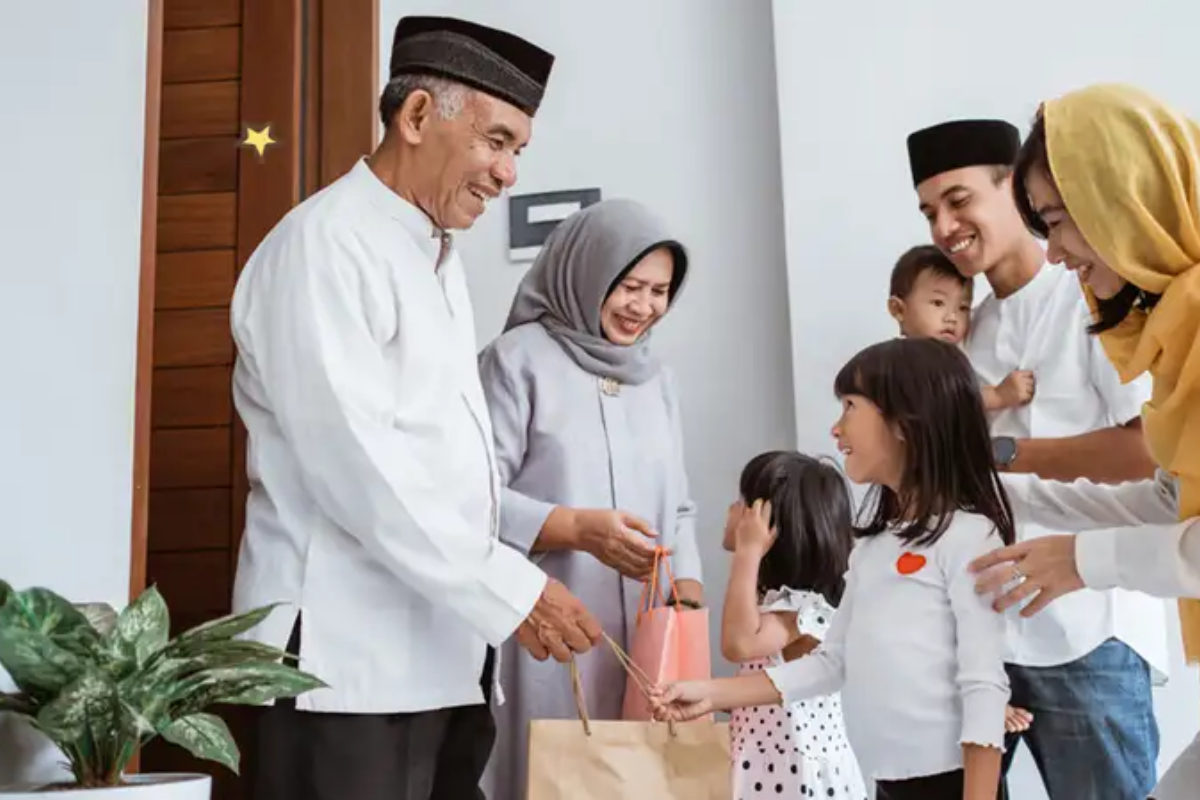 Mengenal Berbagai Tradisi Lebaran Idul Fitri yang Ada di Indonesia