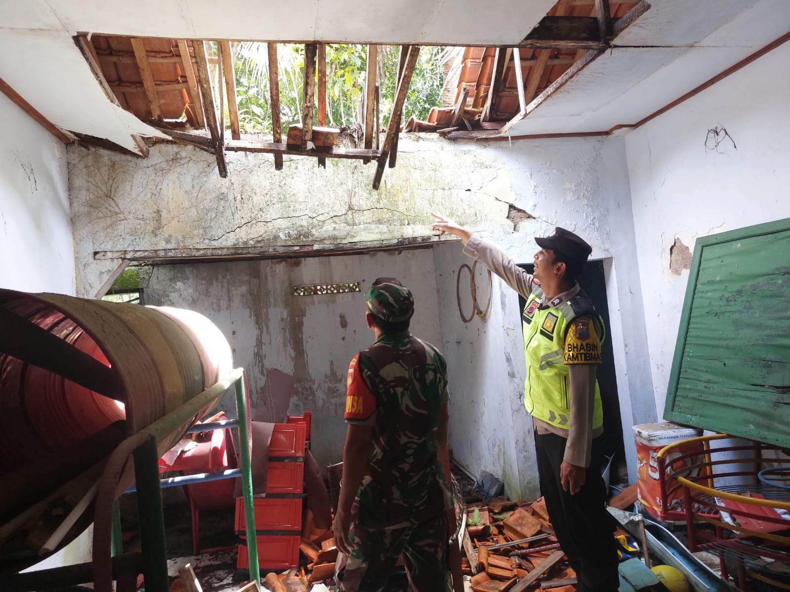 Hujan Deras dan Angin Kencang, SDN 1 Kritig Alami Kerusakan