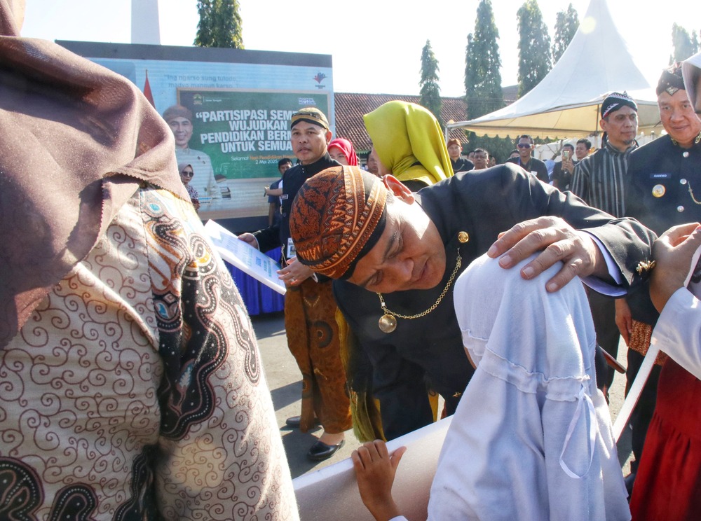 Peringati Hardiknas 2025, Ahmad Luthfi Kembalikan Hak Pendidikan 1.100 Anak Tidak Sekolah