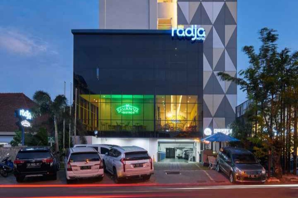 Radja Art And Boutique, Hotel Simpang Lima Semarang yang Estetik