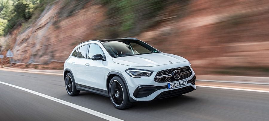Review Mercedes-Benz GLA 200 AMG Line 2025: Crossover Premium yang Siap Mendominasi Jalan