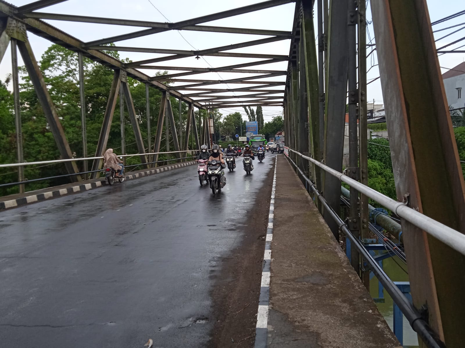 Pembangunan Tebing Klawing Terancam Resiko Alam dan Peralihan Musim