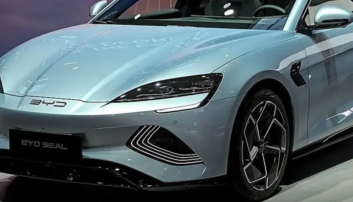 Ini Simulasi Kredit Mobil BYD SEAL di BSI OTO yang Bikin Ngiler, Mobil Rasa Tesla, Cicilan Rakyat! 