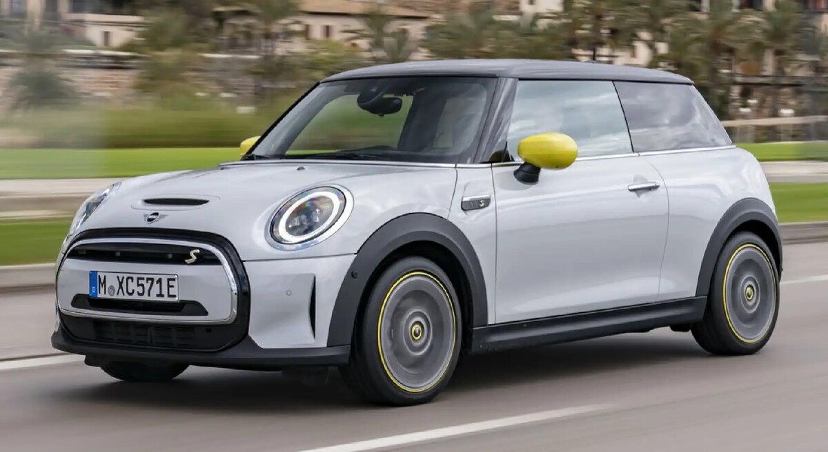 Segini Minimal Gaji Buat Kredit Mini Cooper Terbaru