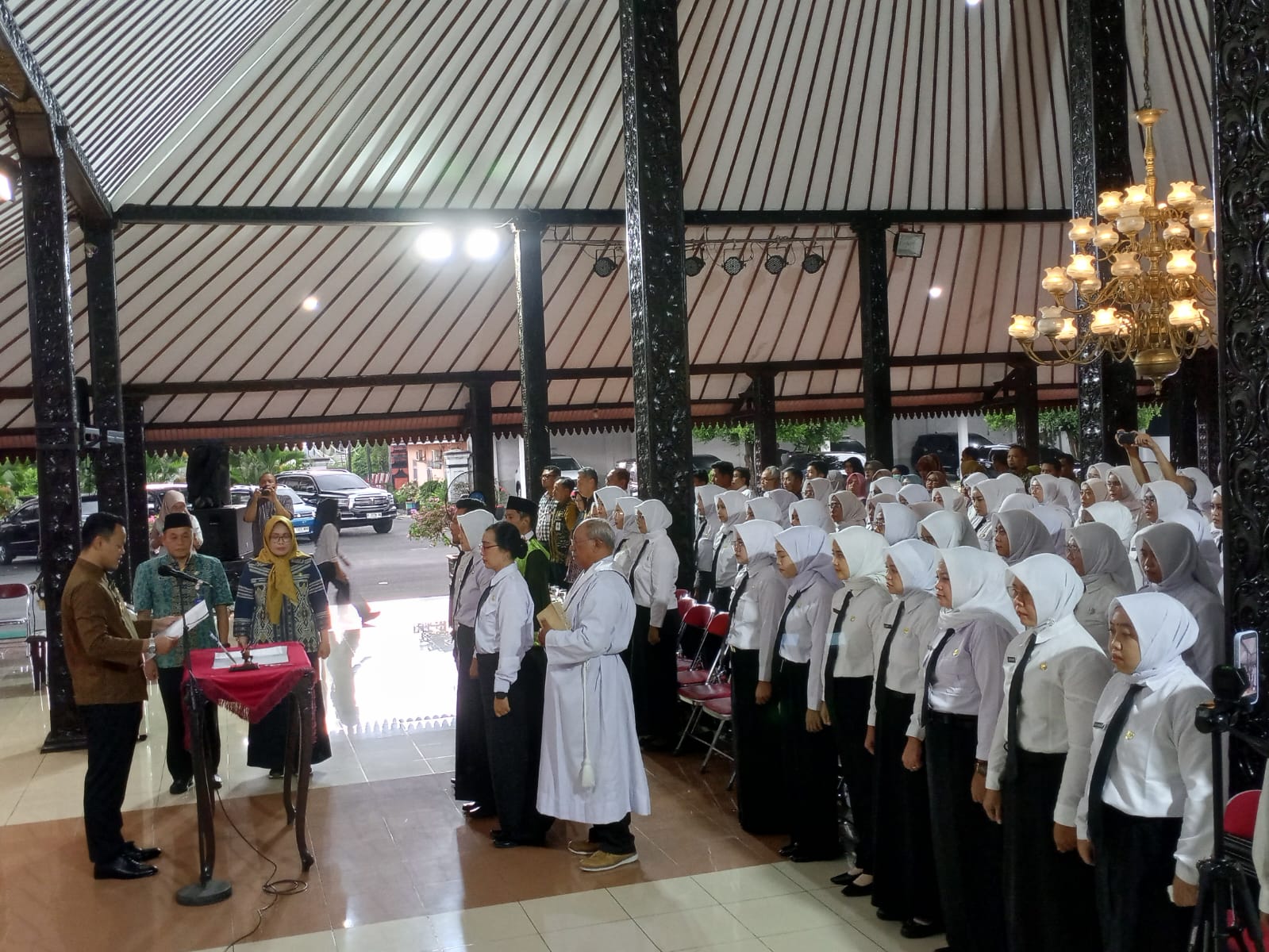 Lantik 134 PPPK, Mas Bupati Langsung Berikan Warning untuk Bekerja Profesional