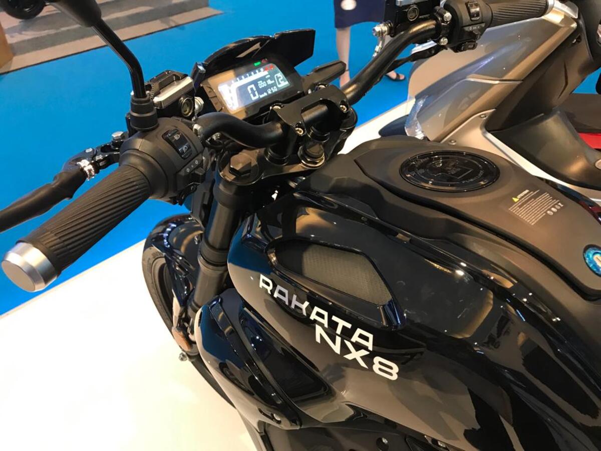 Rakata NX8 Motor Listrik Sport Retro 2000W, Tampil Stylish dan Hemat Energi