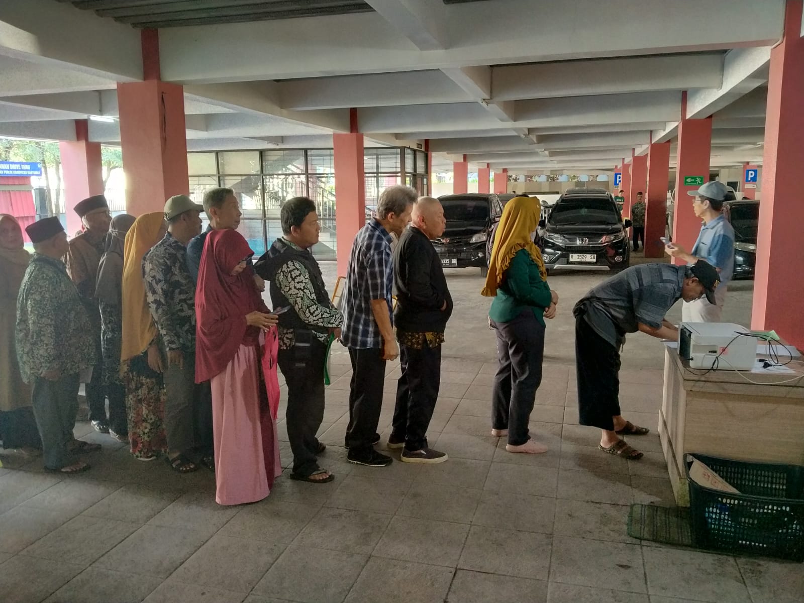 Proses Paspor Calhaj Banyumas Mundur