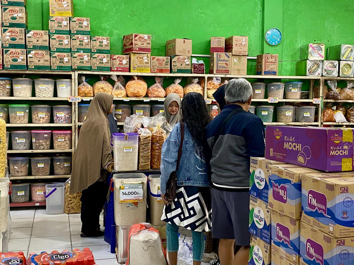 Salsa Sediakan Snack dan Sembako yang Layani Eceran dan Grosir