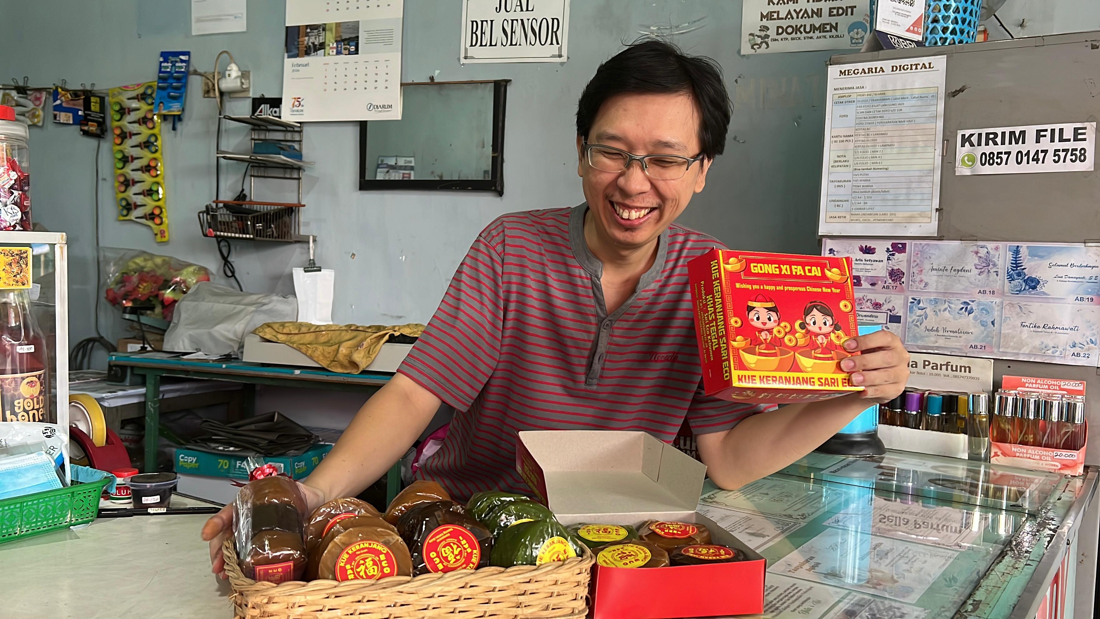 Tidak Seramai Tahun Lalu, Pesanan Kue Keranjang Menurun