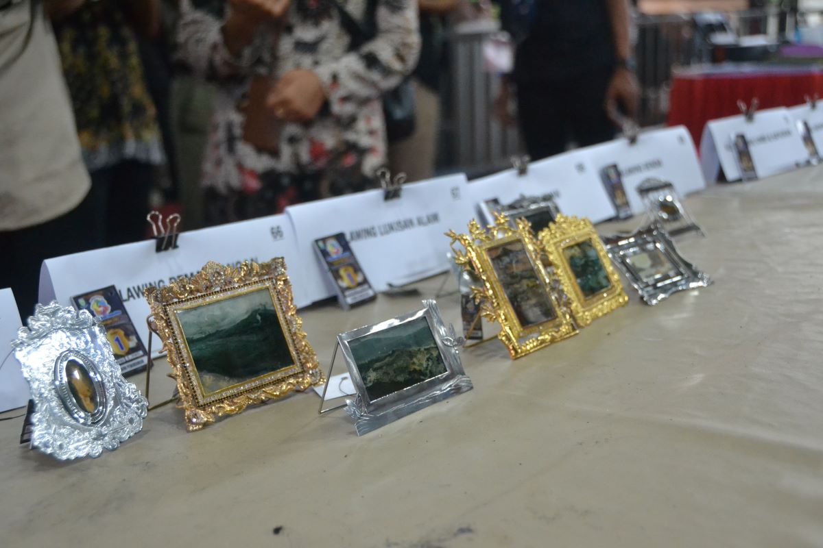 Kerajinan Batu Klawing Khas Purbalingga Masih Eksis, Meski Lewat Online